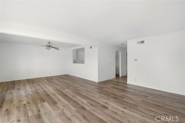 Building Photo - 5540 E Vista Del Este