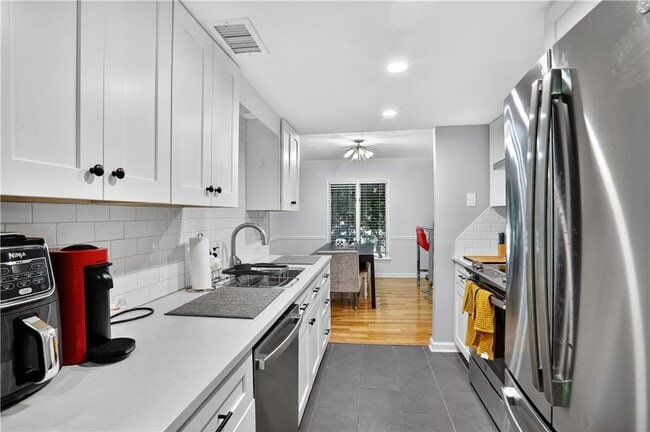 Building Photo - 85 Ivy Trail NE