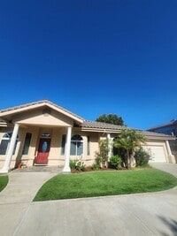 Building Photo - Gorgeous Country Home with View- ALL UTILI...