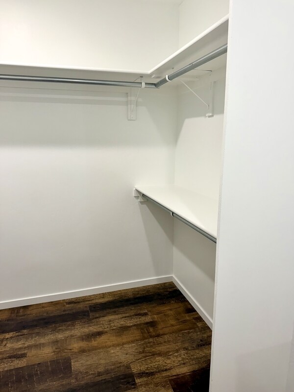 Building Photo - 361 W 400 S