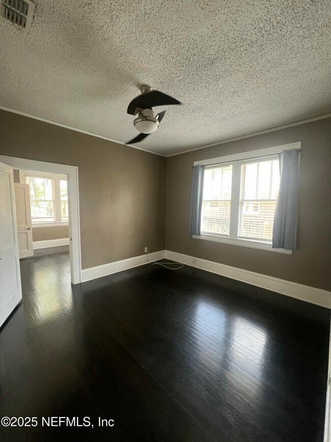 Building Photo - 2929 Forbes St