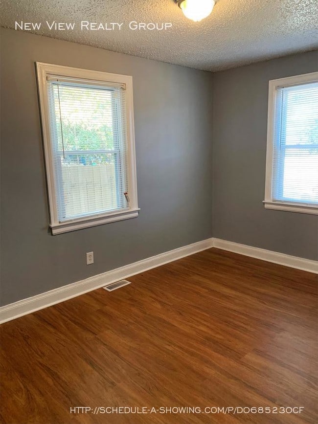 Building Photo - 112 Sylvania Ave