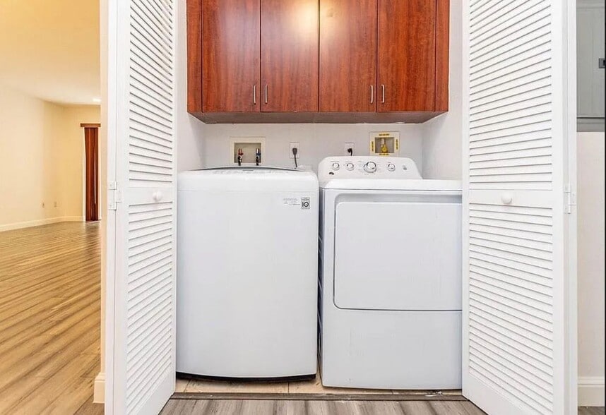 Building Photo - 2925 NW 126th Ave