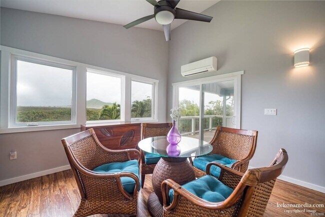 Building Photo - Very Spacious by the Ocean 3BR/3BA/2CarGarage in Kaimalino
