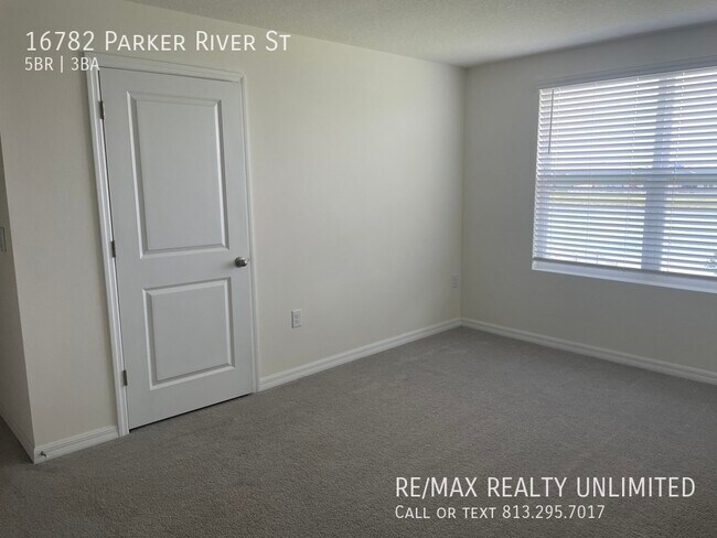 Building Photo - 16782 Parker River St