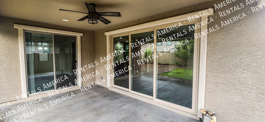 Building Photo - 21948 N 98th Dr