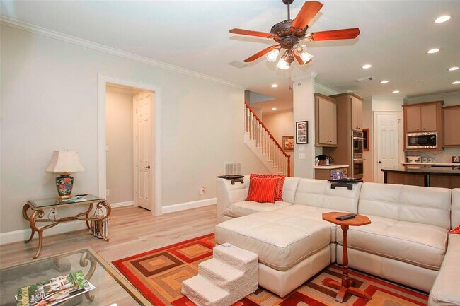Building Photo - 27 Cape Jasmine Pl