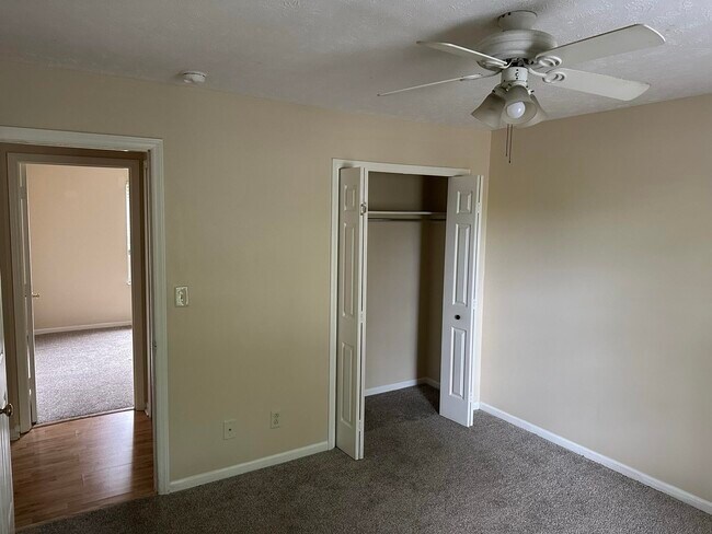 Building Photo - 415 Ridgewood Ln