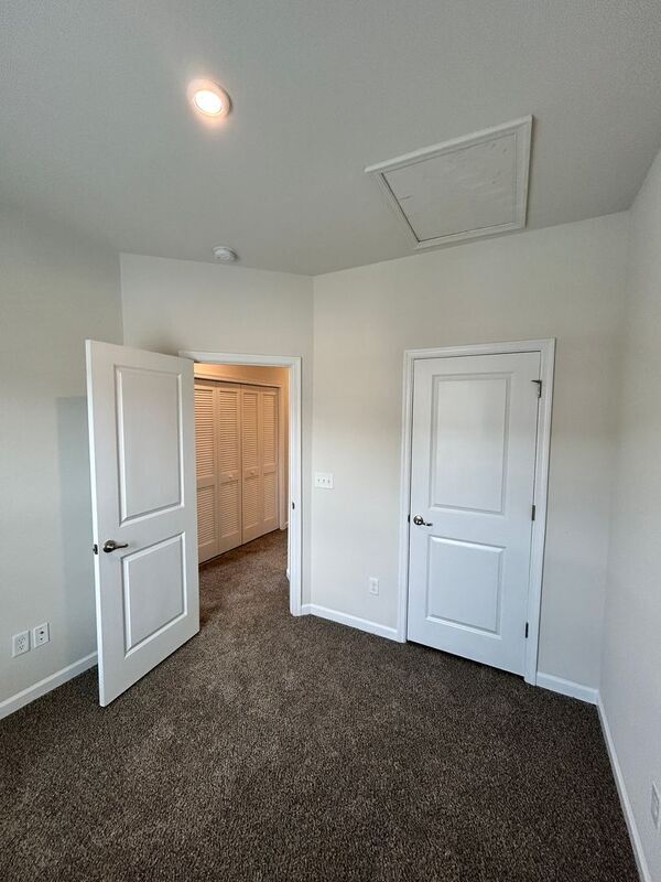 Building Photo - 4316 Summercrest Blvd