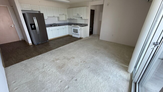 Building Photo - 801 South St