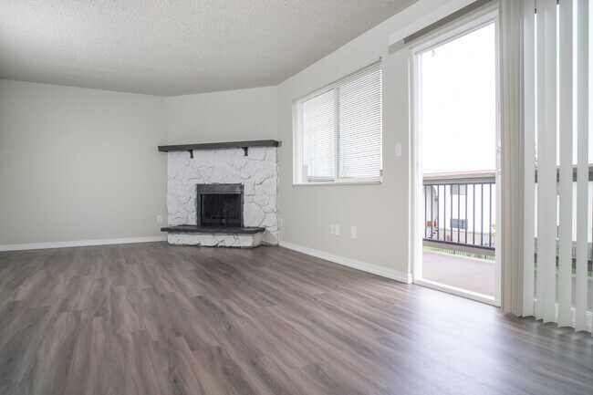 Welcome to Valecia - Valencia Apartments