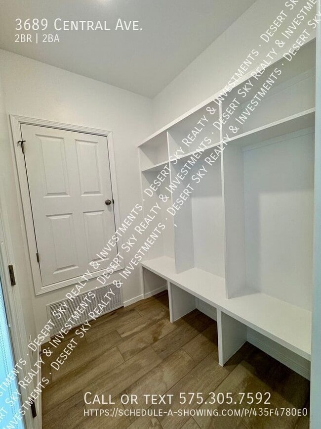 Building Photo - 3689 Central Ave