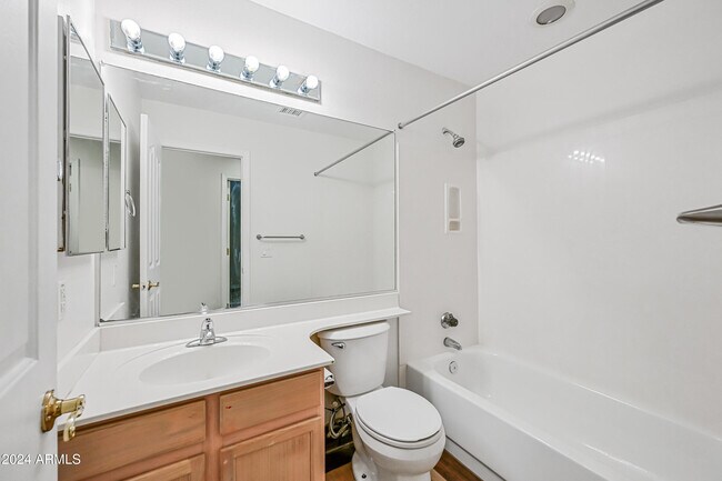 Building Photo - 4436 E Mountain Sage Dr