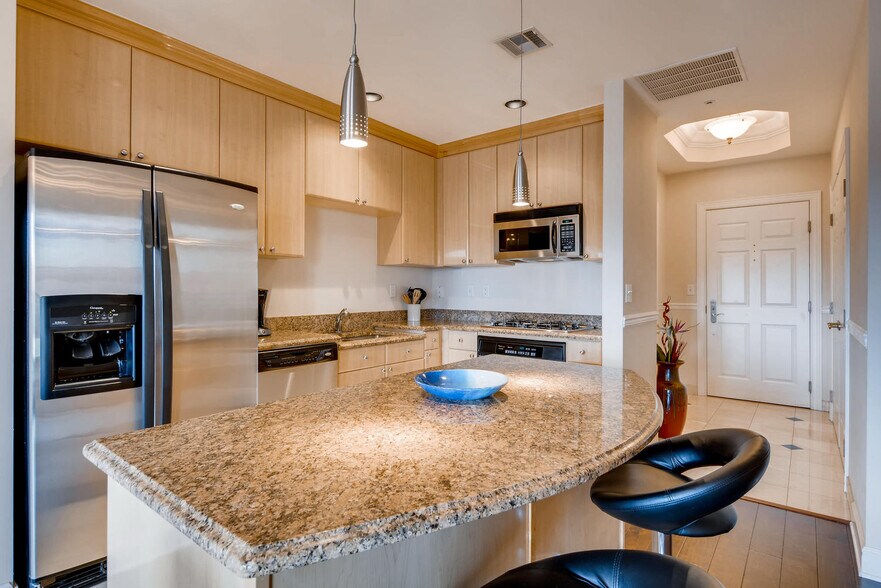 Building Photo - 1827 Grant St