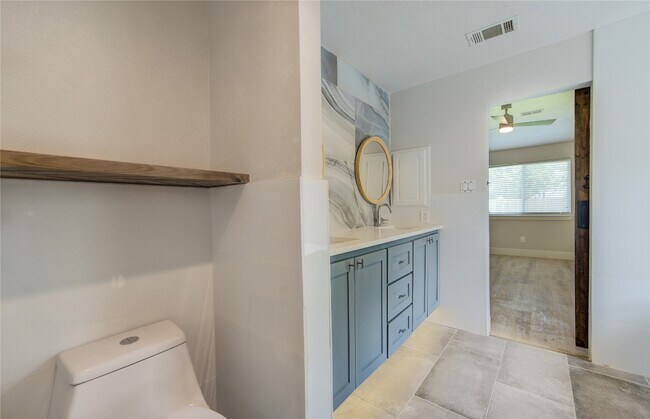 Building Photo - 4931 Lake Catherine Ct