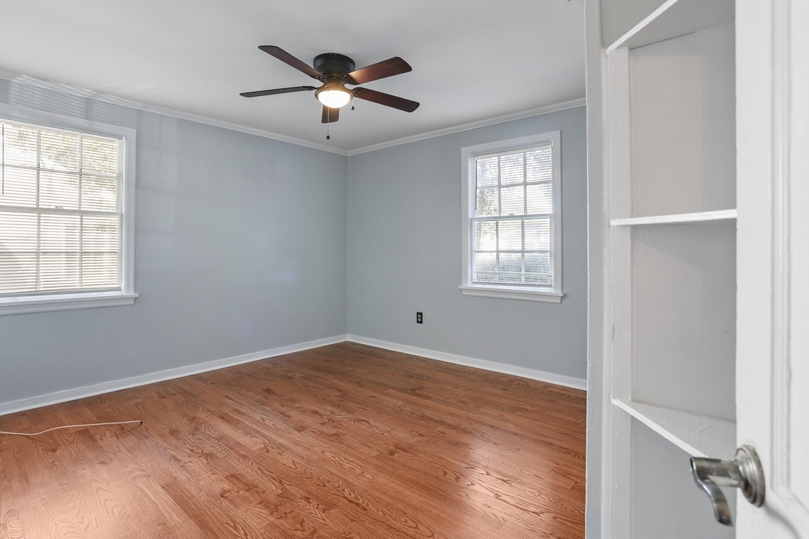 Building Photo - 1923 New Mexico St