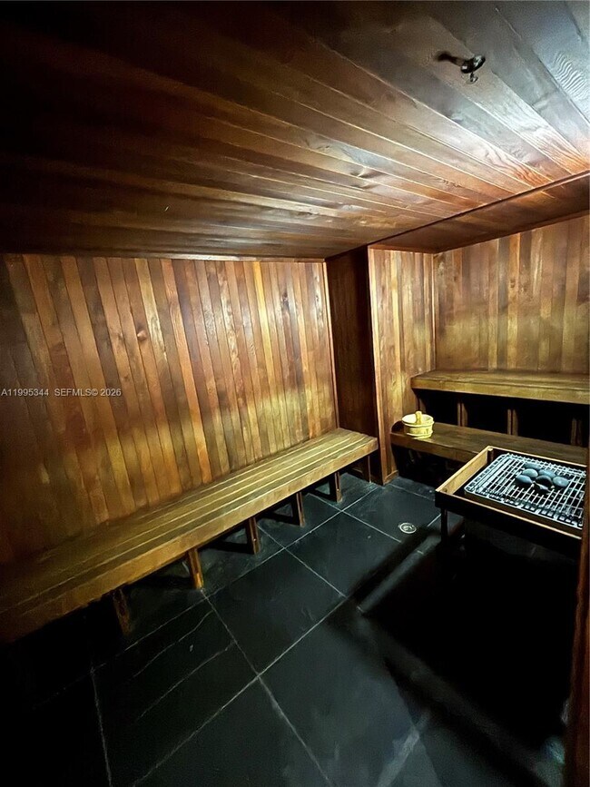 Building Photo - 133 NE 2nd Ave