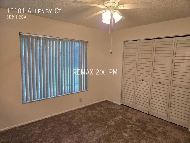 Building Photo - 10101 Allenby Ct