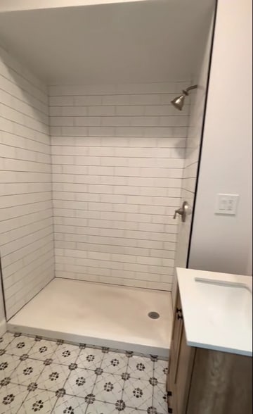 Building Photo - 96 Chestnut St