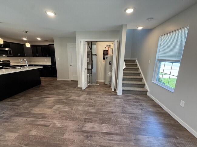 Building Photo - 209 Terrace Dr
