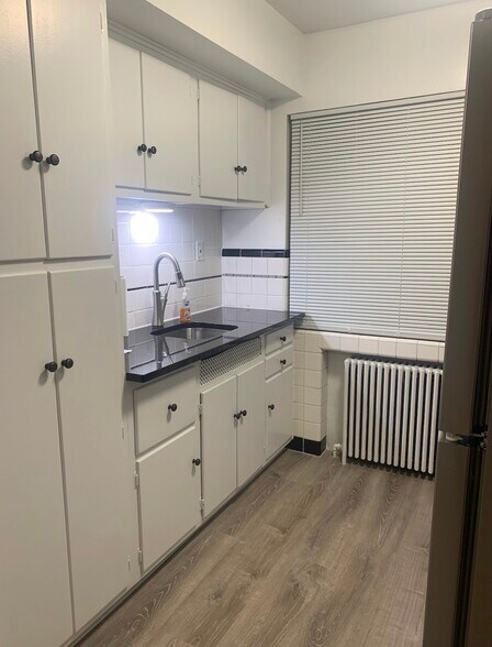 Building Photo - 4403 Erie Ave