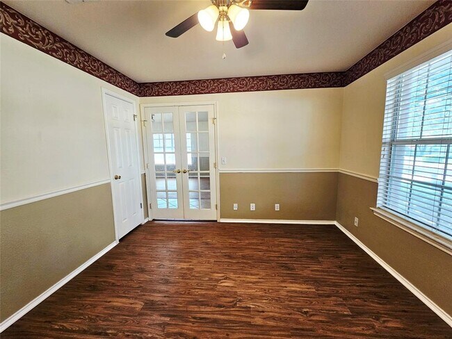 Building Photo - 8102 Lerwick Ln