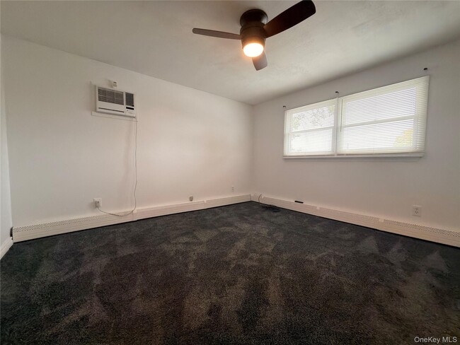 Building Photo - 16 James St