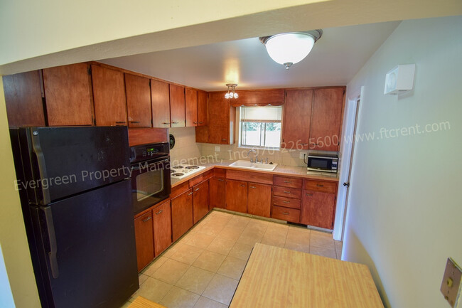 Building Photo - 3-Bedroom House Near City Park!