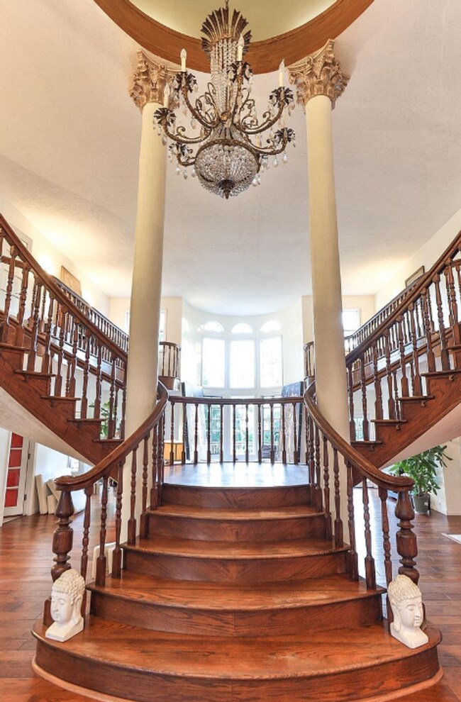 Building Photo - 1769 Ivy Rd