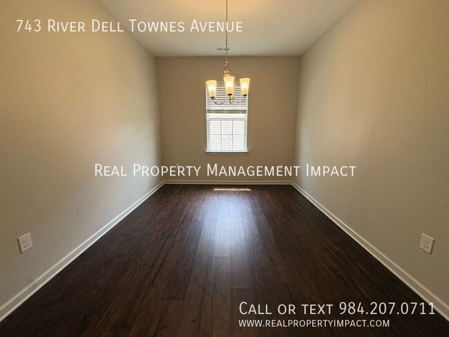 Building Photo - 743 River Dell Townes Ave.
