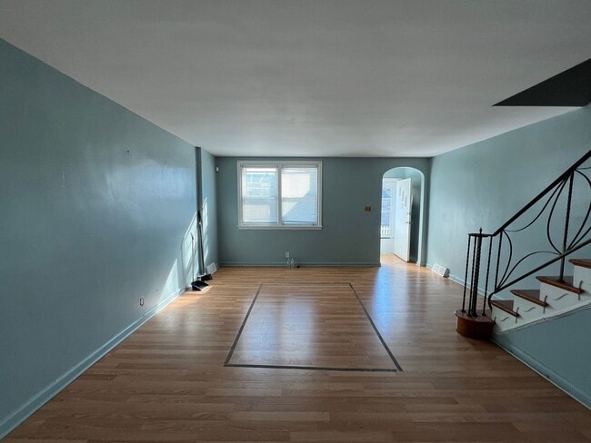 Building Photo - 7134 Souder St