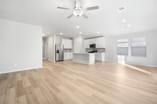 Building Photo - 521 Midnight Oak Dr