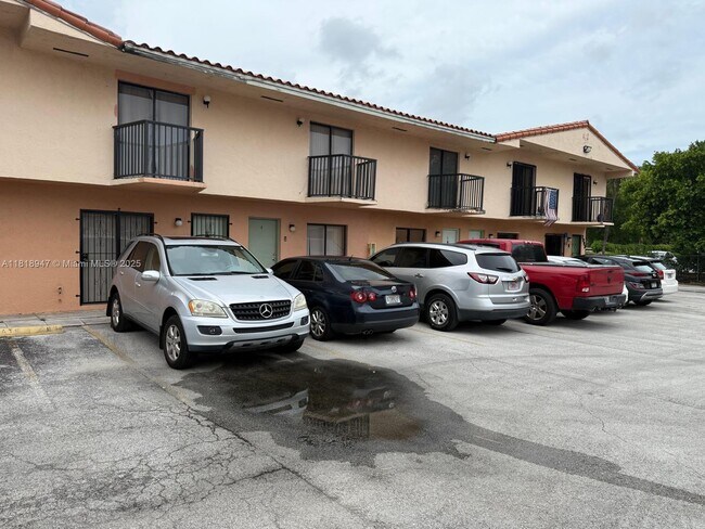 Primary Photo - 7993 NW 7th St