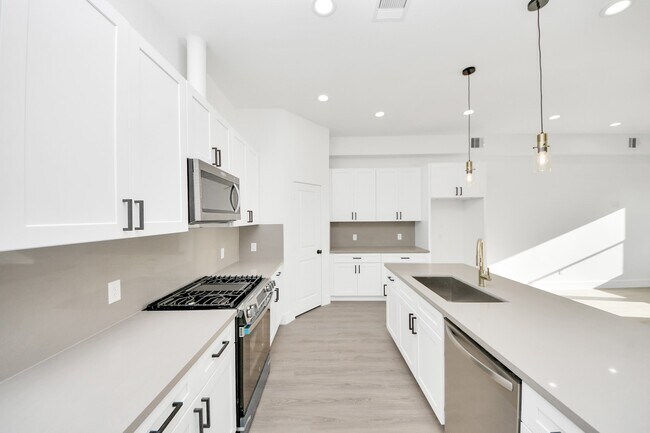 Building Photo - 9023 Spaulding St