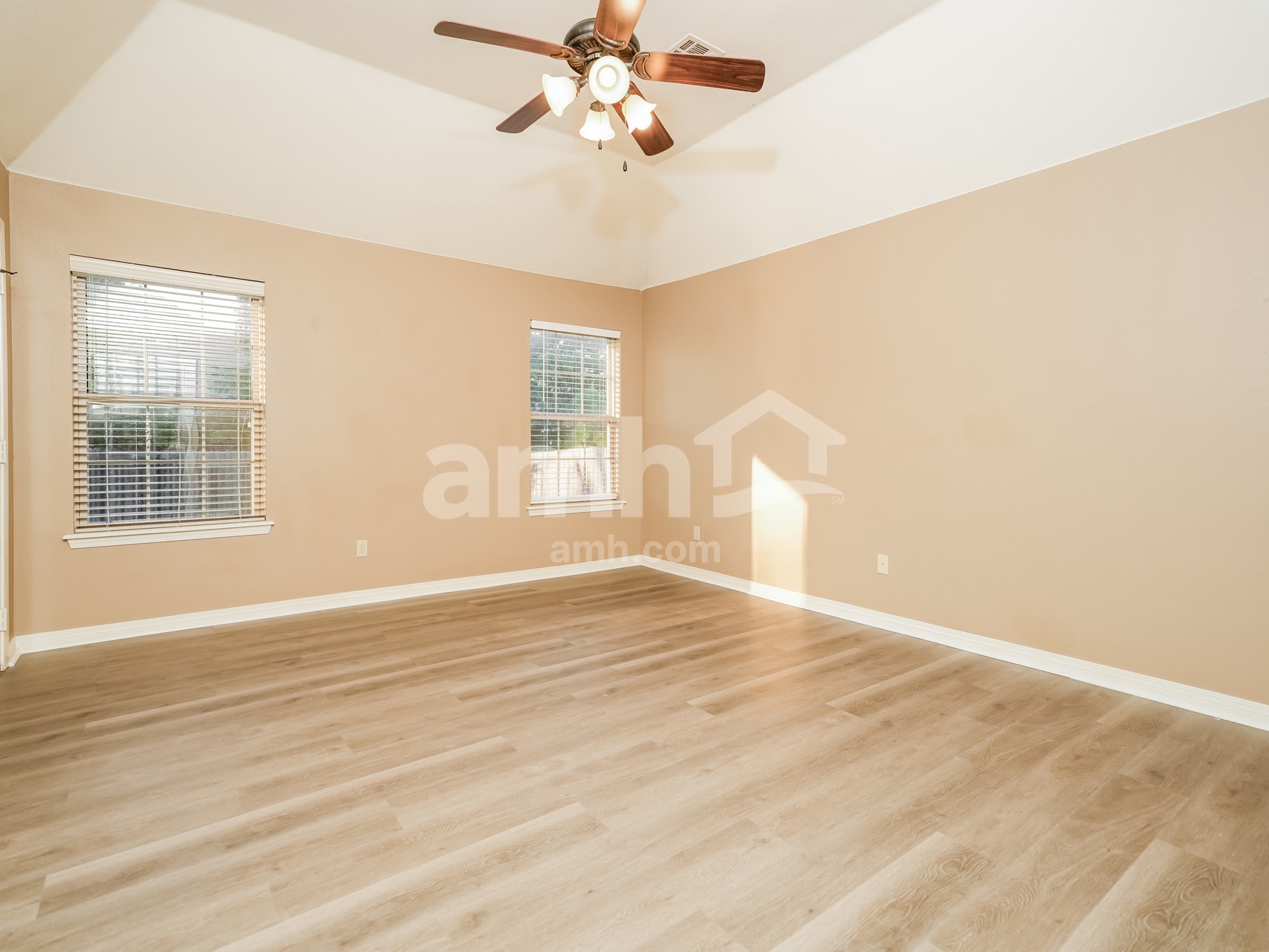Building Photo - 3151 E 144th St S