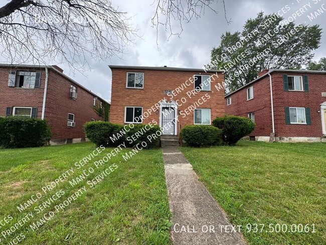 Primary Photo - 214 Basswood Ave