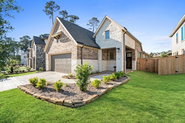 Building Photo - 325 Mallorn Ln