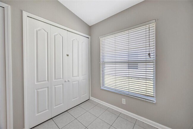 Building Photo - 30435 Annadale Dr
