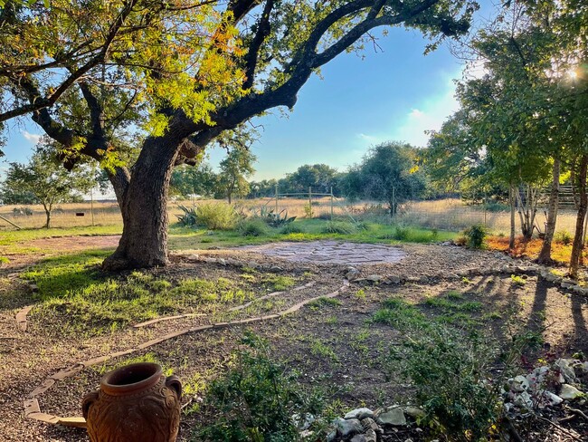 Building Photo - Working Ranch Estate Home