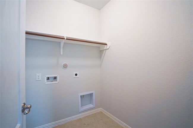 Building Photo - 9703 Willowmoor Lane