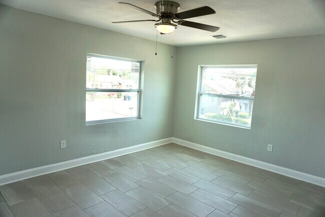 Building Photo - 506 Engman St