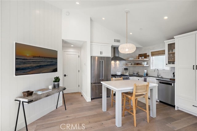 Building Photo - 326 Locust St