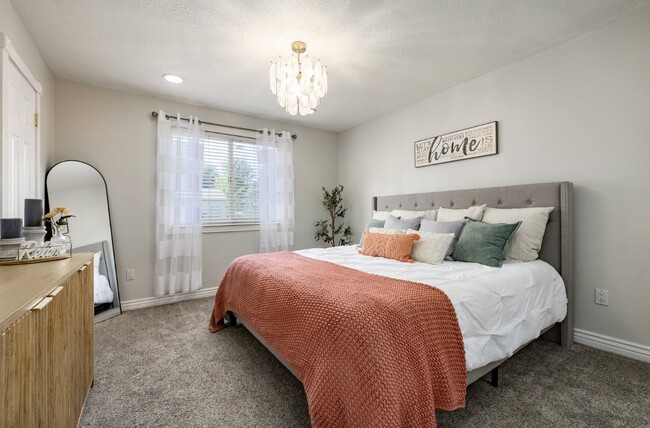 Building Photo - 7544 S 2020 E