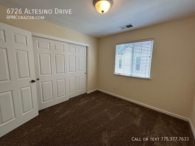 Building Photo - 6726 Altesino Dr