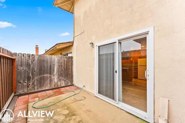 Building Photo - 16731 Bartlett Ln