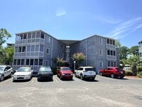 Building Photo - 10174 Beach Dr SW