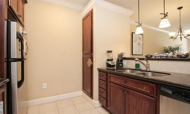 Building Photo - 2203 Dorrington St