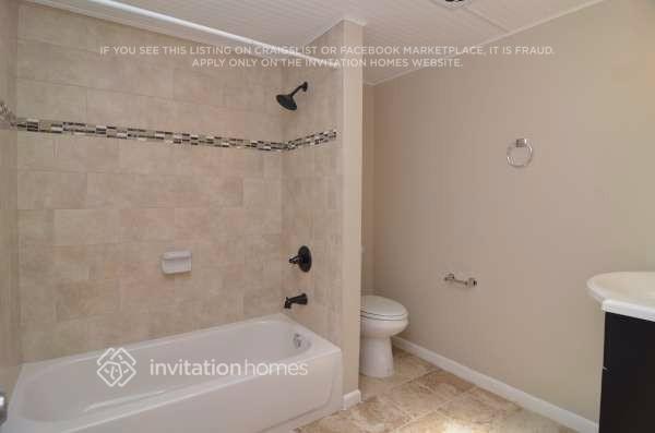 Building Photo - 6424 Murray Hill Dr