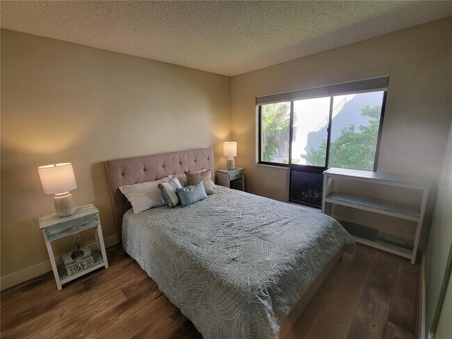 Building Photo - 1515 Pinellas Bayway S