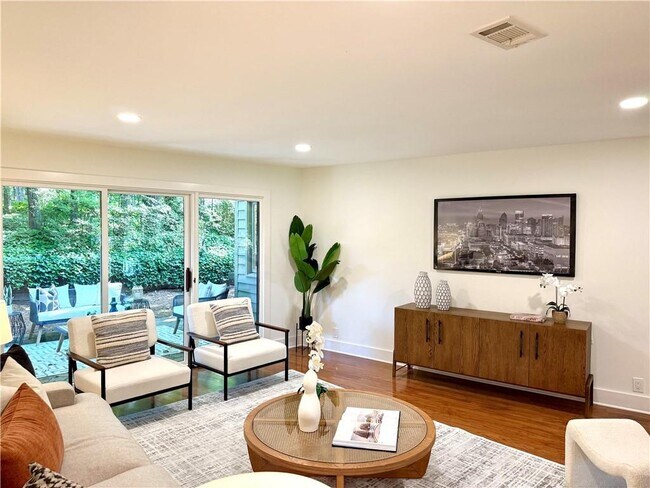 Building Photo - 4198 Lake Rill Ct